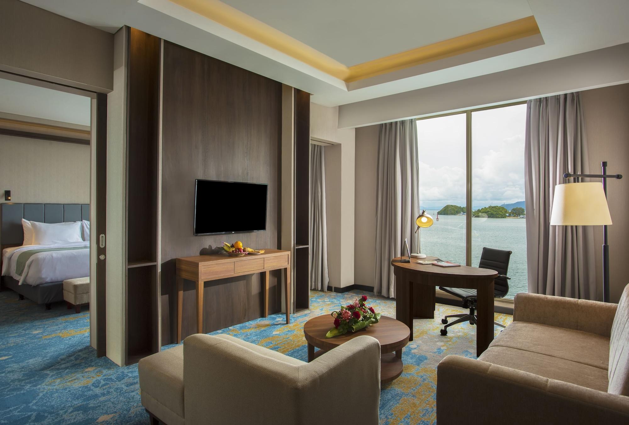 Swiss-Belhotel Papua Jayapura Dış mekan fotoğraf