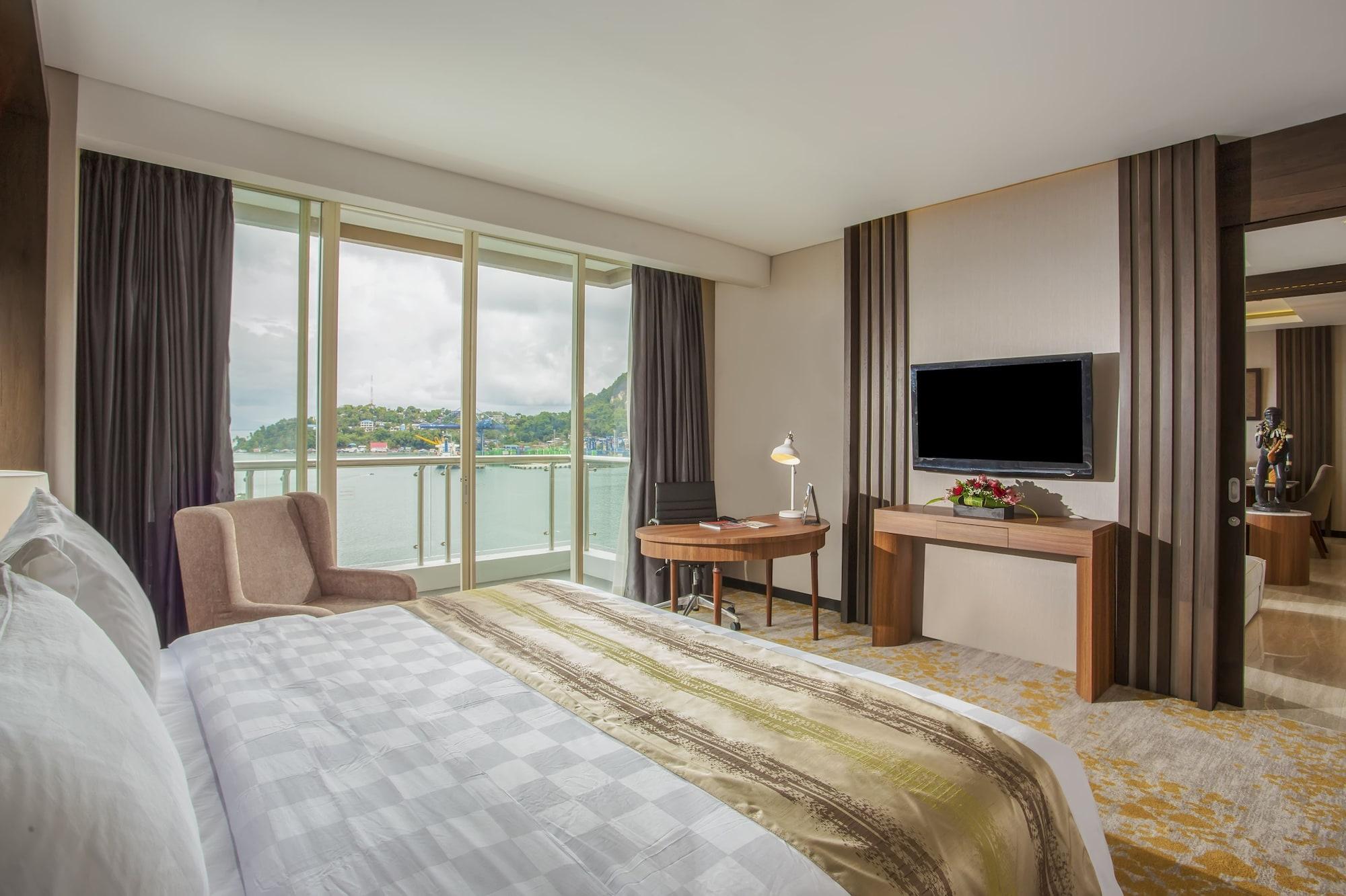 Swiss-Belhotel Papua Jayapura Dış mekan fotoğraf
