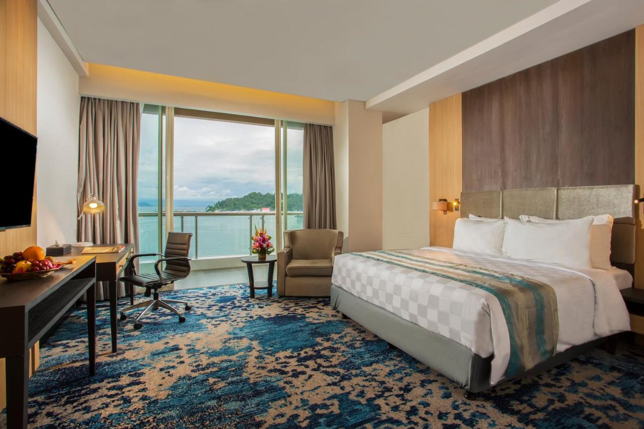 Swiss-Belhotel Papua Jayapura Dış mekan fotoğraf